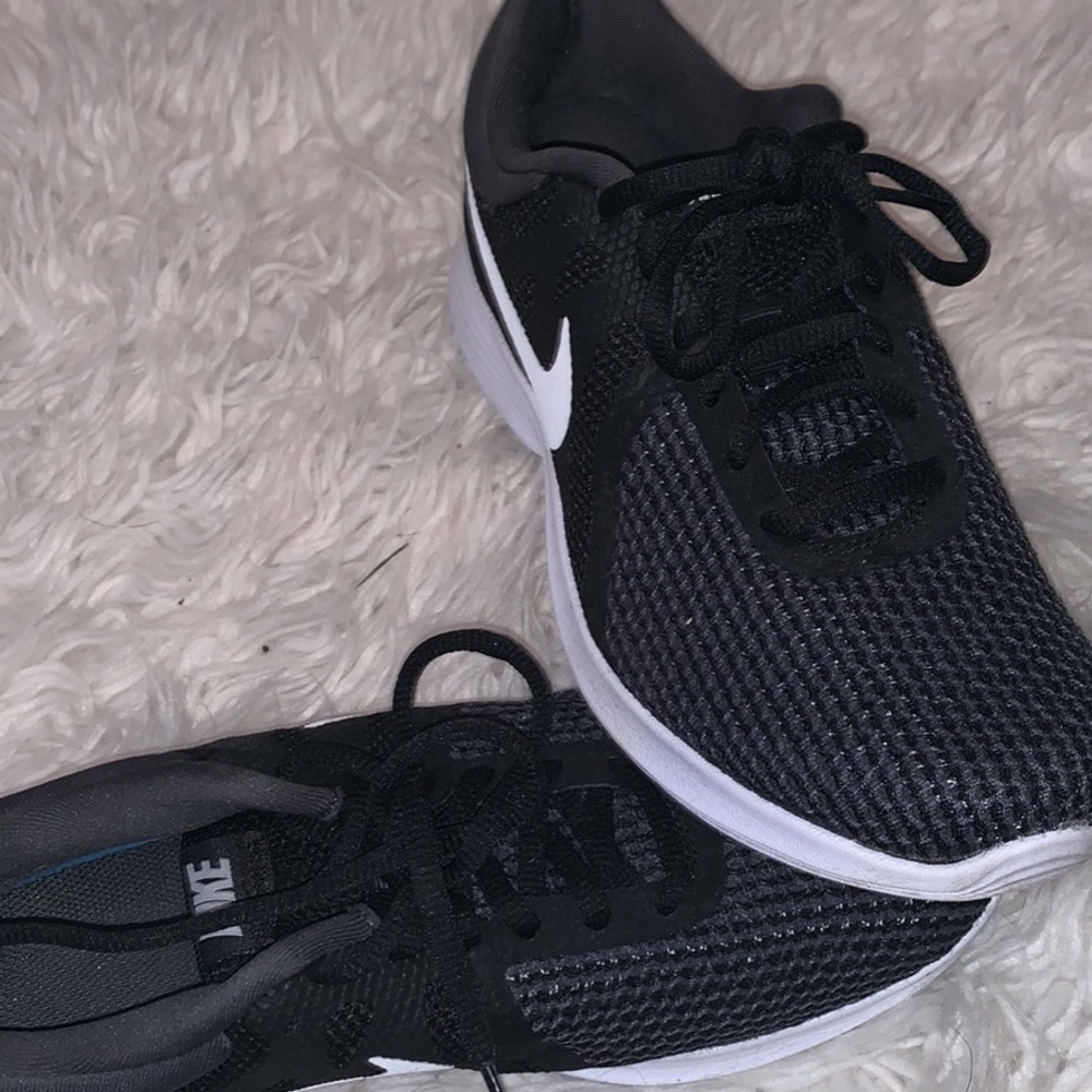 Brand new Nike black shoes